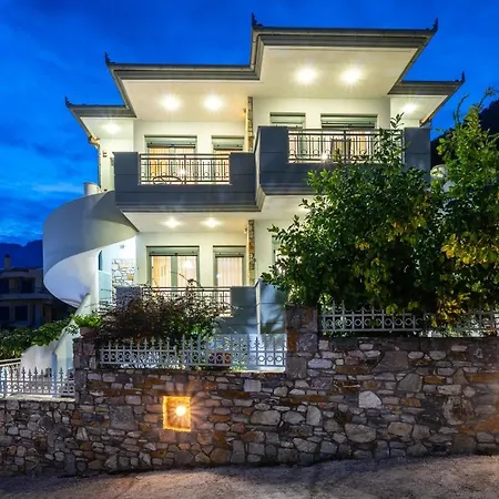 Exadas Chrisi Ammoudia