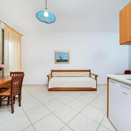 Exadas Lägenhet Chrisi Ammoudia